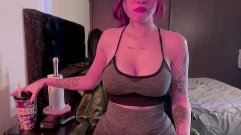 Lanna   online show from 13, 10, 2025