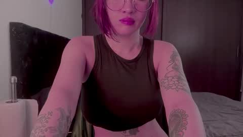 Lanna   online show from 12, 11, 2025