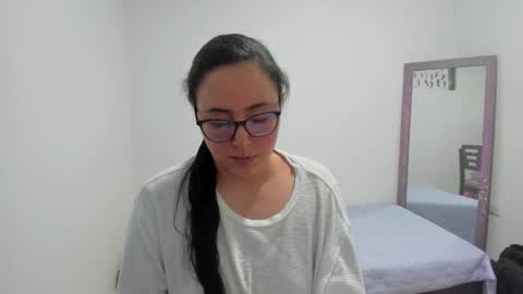 Snapshot of venus_cat_ chatting on 16, 10, 2025 Venus online show from 16, 10, 2025