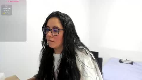 Snapshot of venus_cat_ chatting on 30, 10, 2025 Venus online show from 30, 10, 2025