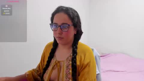 Snapshot of venus_cat_ chatting on 9, 11, 2025 Venus online show from 9, 11, 2025