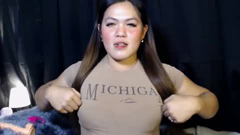 Snapshot of venus_colly chatting on 9, 10, 2025 I am Colly Your mystery girl online show from 9, 10, 2025