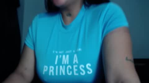 venus_menoza online show from 6, 3, 2026