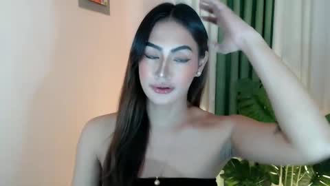 Venus Sunrise Bombshell online show from 9, 11, 2025