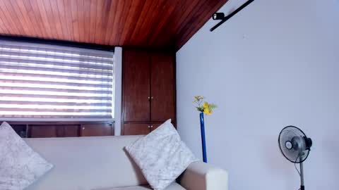 Venus Cooper Everyday From 1400 to 2200 Col Time online show from 17, 1, 2026