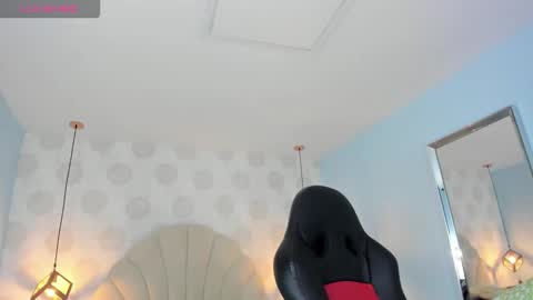 Snapshot of venusgreys1 chatting on 24, 3, 2026 VENUS online show from 24, 3, 2026