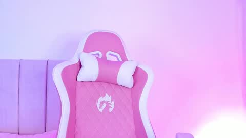 Snapshot of venusvan chatting on 9, 9, 2025 Shelly online show from 9, 9, 2025