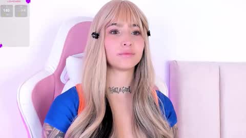 Snapshot of venusvan chatting on 28, 10, 2025 Shelly online show from 28, 10, 2025