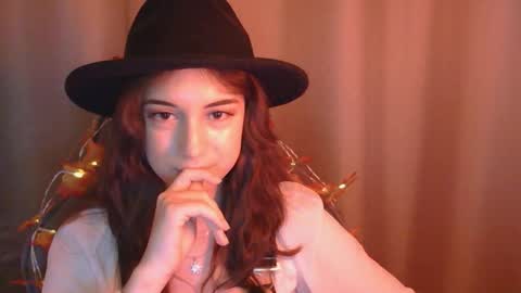 Una online show from 4, 11, 2025