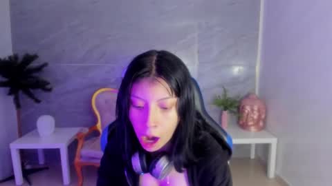 Snapshot of verana_s chatting on 28, 10, 2025 Verana online show from 28, 10, 2025