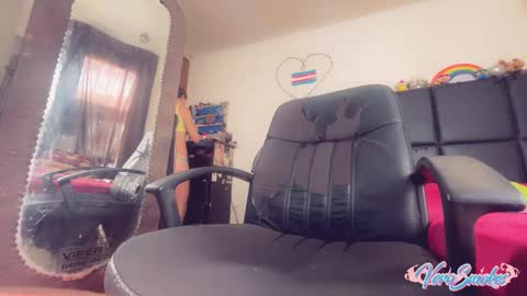 Vero Alva online show from 5, 3, 2025