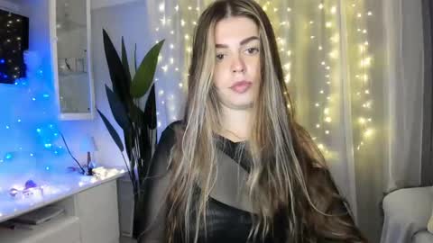 Snapshot of veronarolls chatting on 29, 12, 2024 Lolitalolz online show from 29, 12, 2024