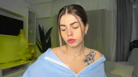 Snapshot of veronarolls chatting on 8, 1, 2025 Lolitalolz online show from 8, 1, 2025