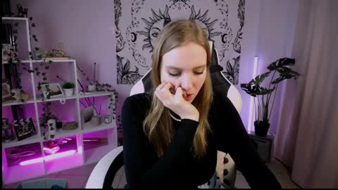VERONICA online show from 3, 3, 2025