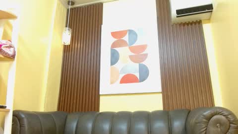 Veronica Robles online show from 31, 10, 2025