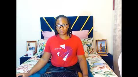 Snapshot of veronicarod1 chatting on 4, 3, 2026 veronicarod1 online show from 4, 3, 2026