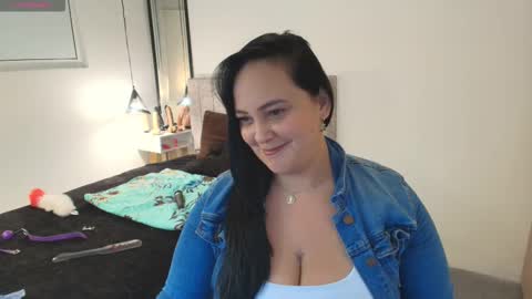 veroniicabbw online show from 3, 2, 2026