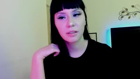 Snapshot of veronika_blak chatting on 19, 12, 2025 Miss Veronika Blak online show from 19, 12, 2025