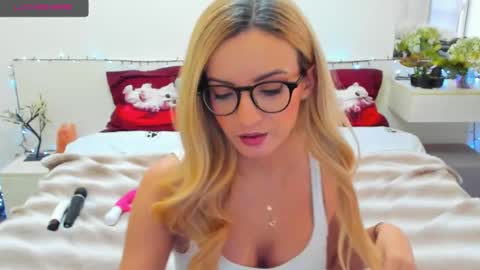 VerraSweet4u online show from 8, 12, 2024