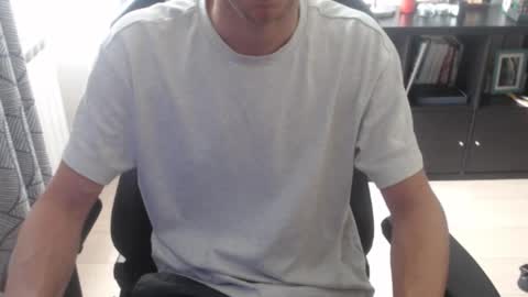 Snapshot of verto159753 chatting on 21, 10, 2025 verto159753 online show from 21, 10, 2025