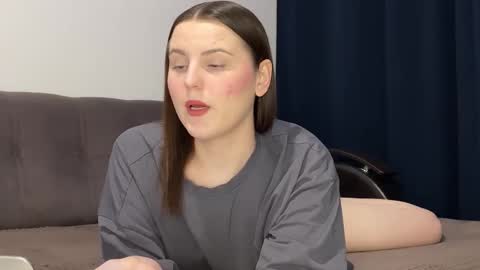 Snapshot of vertuliana chatting on 15, 12, 2025 Karina followed me bb online show from 15, 12, 2025