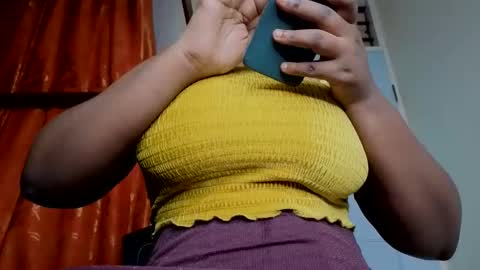 Snapshot of verygoodbadgirl_ebony chatting on 3, 3, 2026 verygoodbadgirl_ebony online show from 3, 3, 2026