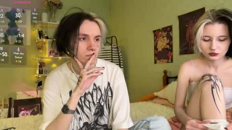 Snapshot of veryraretwins chatting on 17, 9, 2025 veryraretwins online show from 17, 9, 2025