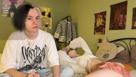 Snapshot of veryraretwins chatting on 1, 10, 2025 veryraretwins online show from 1, 10, 2025