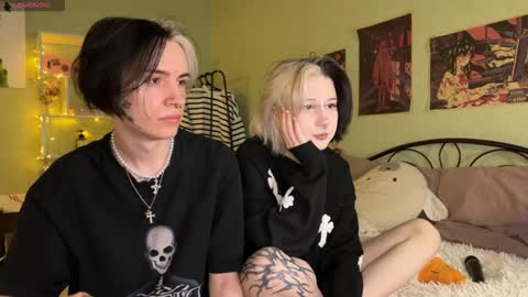 Snapshot of veryraretwins chatting on 8, 10, 2025 veryraretwins online show from 8, 10, 2025