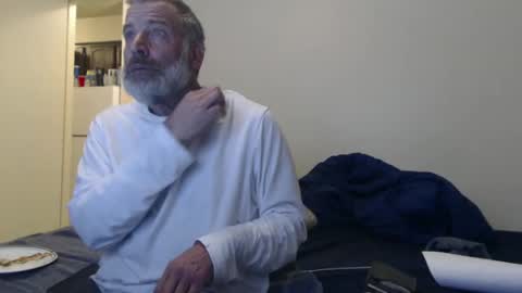 hairy man online show from 15, 2, 2025