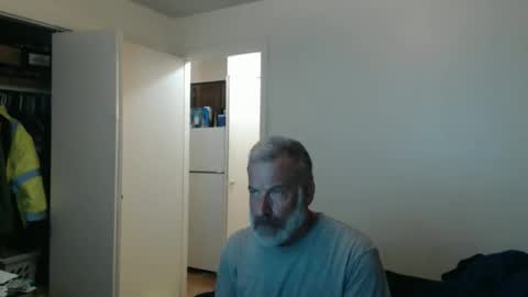 hairy man online show from 7, 1, 2026