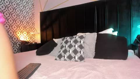 Sthefanny online show from 27, 11, 2025