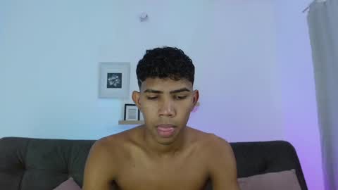 vesperth_supercock online show from 1, 2, 2025