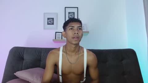 vesperth_supercock online show from 5, 2, 2025