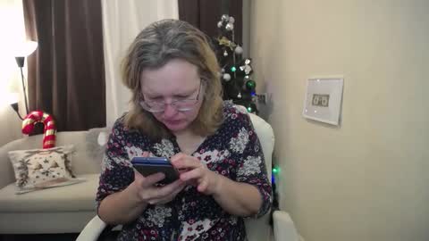 Snapshot of vestawoody chatting on 5, 12, 2025 vestawoody online show from 5, 12, 2025