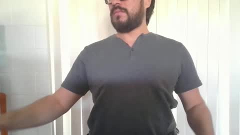 Snapshot of vesturelove chatting on 4, 11, 2025 vesturelove online show from 4, 11, 2025