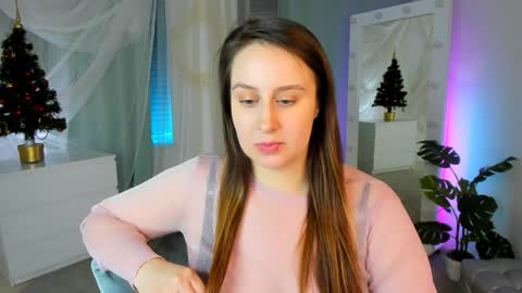 Snapshot of via_lattea_ chatting on 16, 12, 2024 Camilla online show from 16, 12, 2024