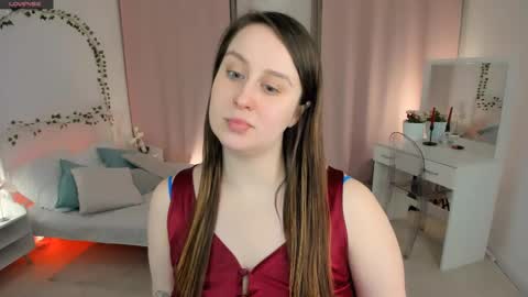 Snapshot of via_lattea_ chatting on 10, 2, 2025 Camilla online show from 10, 2, 2025
