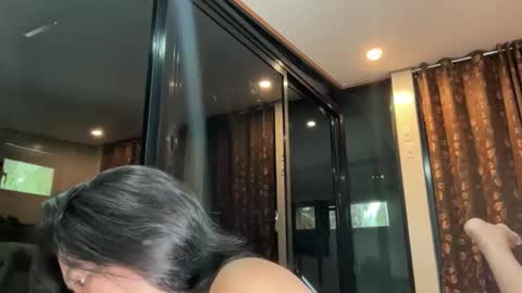 via_olala online show from 6, 3, 2026