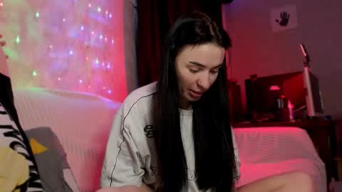 Snapshot of vibetwins chatting on 16, 3, 2026 Anna Tim online show from 16, 3, 2026