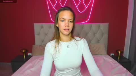 vickie_smith online show from 9, 11, 2025