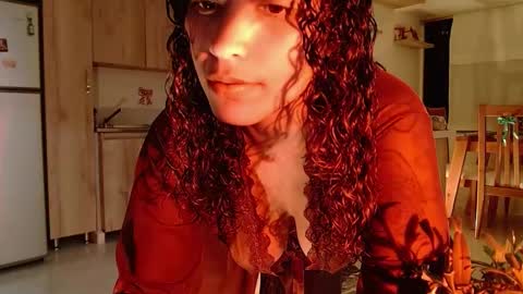 Vicky  online show from 3, 1, 2025