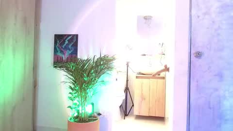 Vicky  online show from 2, 2, 2025