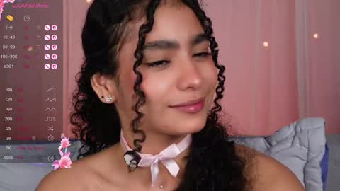vicky_curly online show from 5, 10, 2025
