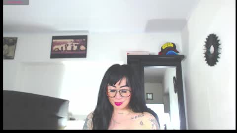 Vicky  online show from 7, 10, 2025