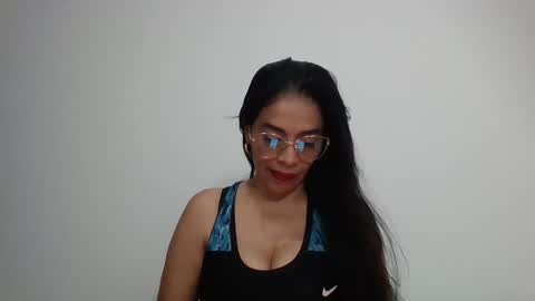 Vicky online show from 2, 10, 2025