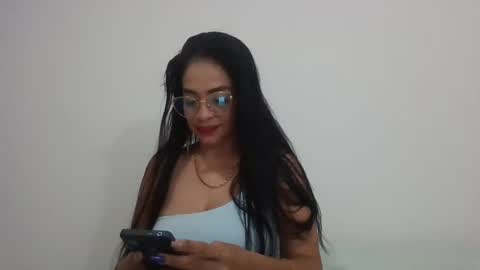 Vicky online show from 4, 10, 2025