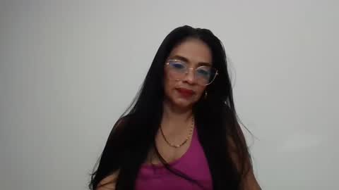 Vicky online show from 8, 10, 2025