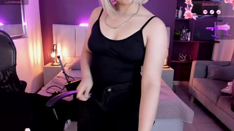  VickyBunny  online show from 28, 1, 2025