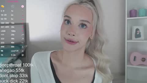 Snapshot of vickyfuckingdoll chatting on 12, 10, 2025 vickyfuckingdoll online show from 12, 10, 2025